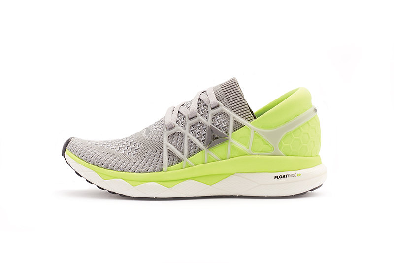0118_Sneakers_ReebokFloatRide