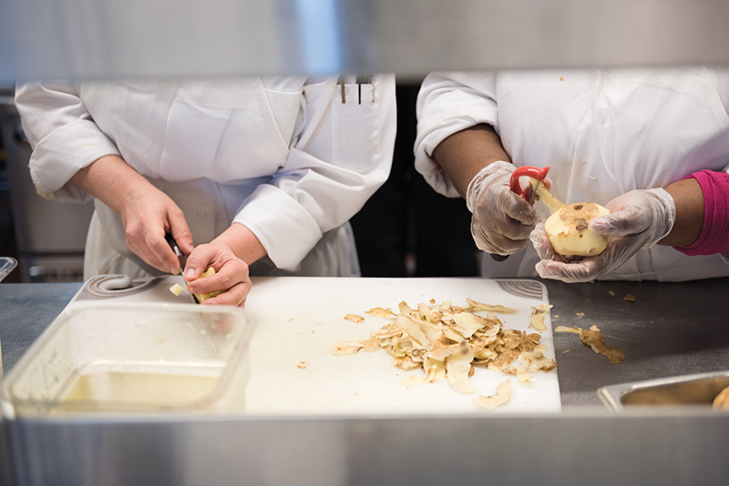 0215Opener_kitchen_1436_PC1
